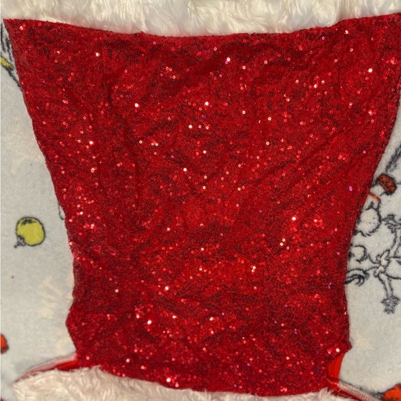 Christmas dress missing black belt - Picture 2 of 4